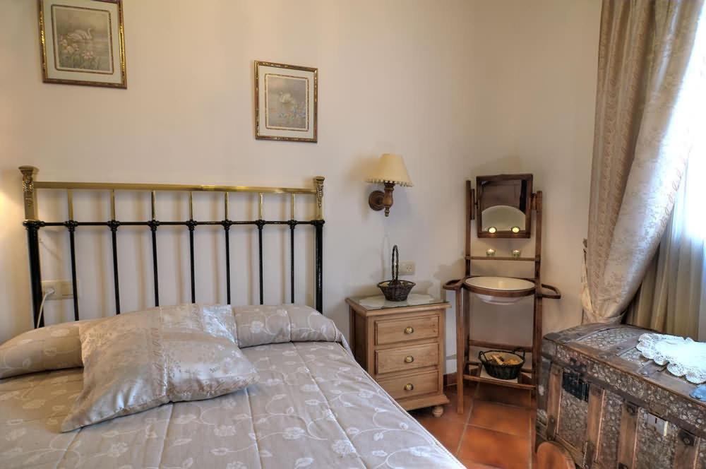 La Tia Nicolasa Puebla de Don Rodrigo Chambre photo