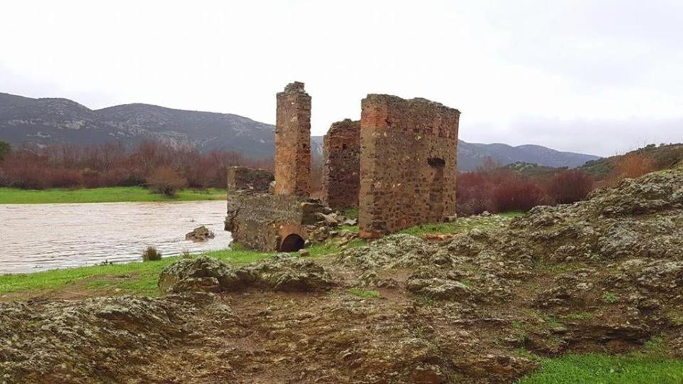 La Tia Nicolasa Puebla de Don Rodrigo Extérieur photo